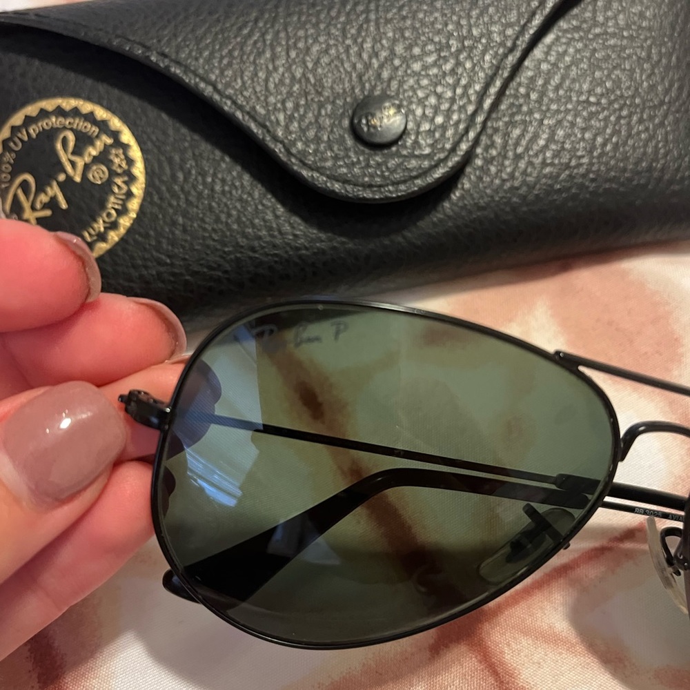 Black size large polarized Rayban aviators - Picture 4 of 5